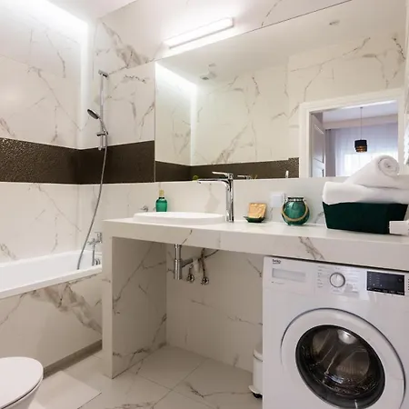 Millennium Express Apartment *