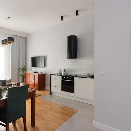 Millennium Express Βαρσοβία